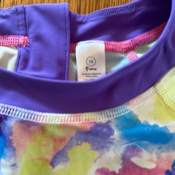 Ivivva sz 14 rash guard purple yellow blue pink 1/4 back zip great condition - Picture 2 of 3
